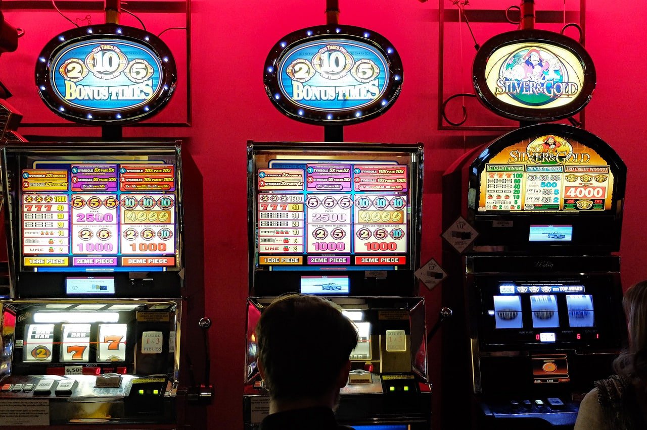 Filipino player browsing win 9 sports and casino games on a mobile phone